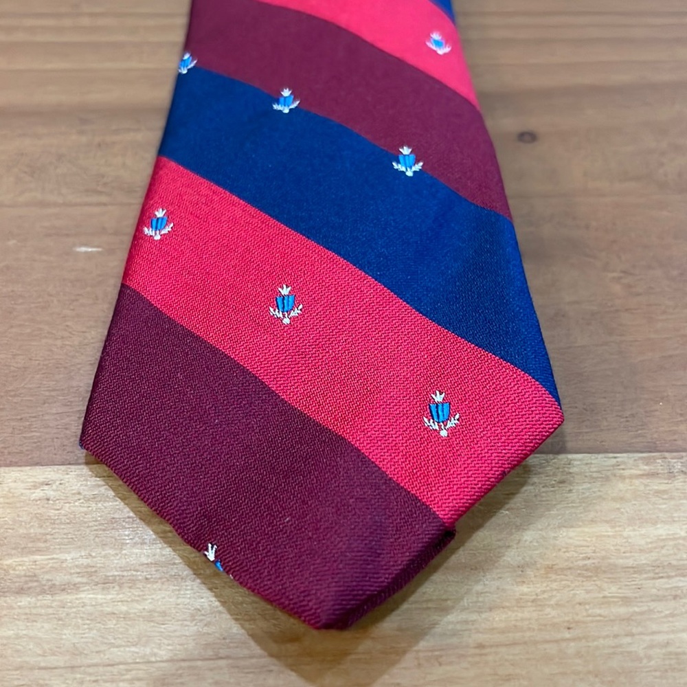 Club Stringbean 100% silk tie red and blue Skinny tie